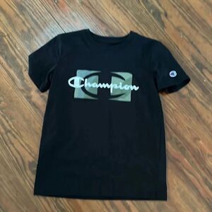 Champion boys tee size L